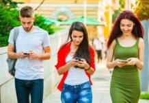 Social Media Killing Relationships and emotional bonding in family Social Media Killing Relationships