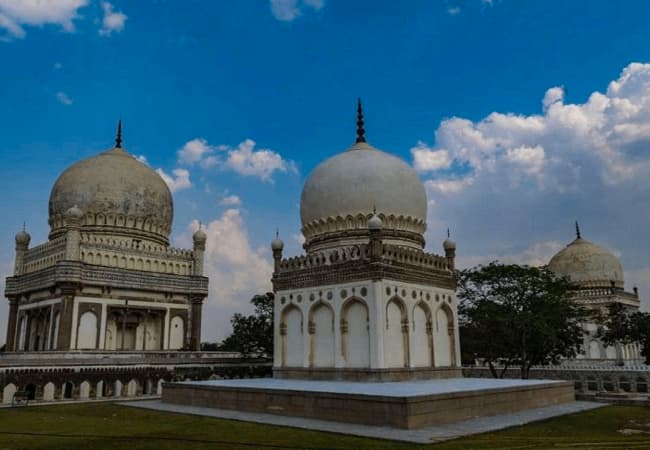 Qutb Shahi Tombs