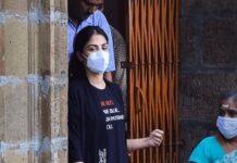 Rhea Chakraborty got bail from Bombay High Court after month in jail Rhea Chakraborty got bail